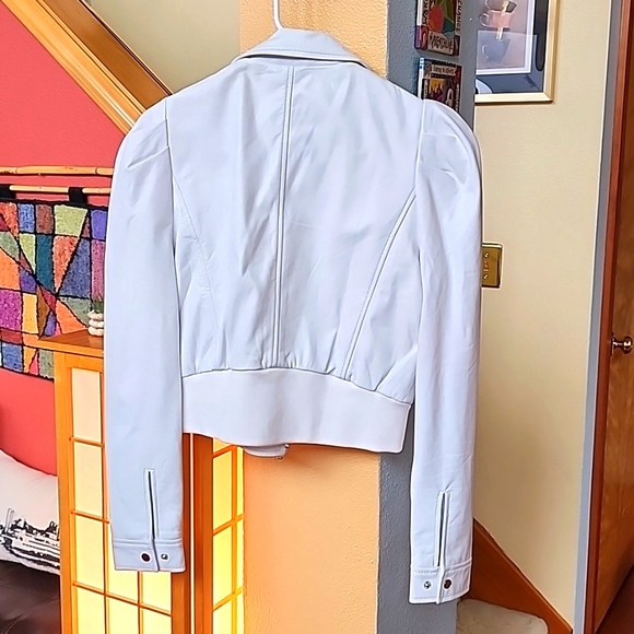 NWT LaMarque luxury white leather jacket size medium - Picture 4 of 17